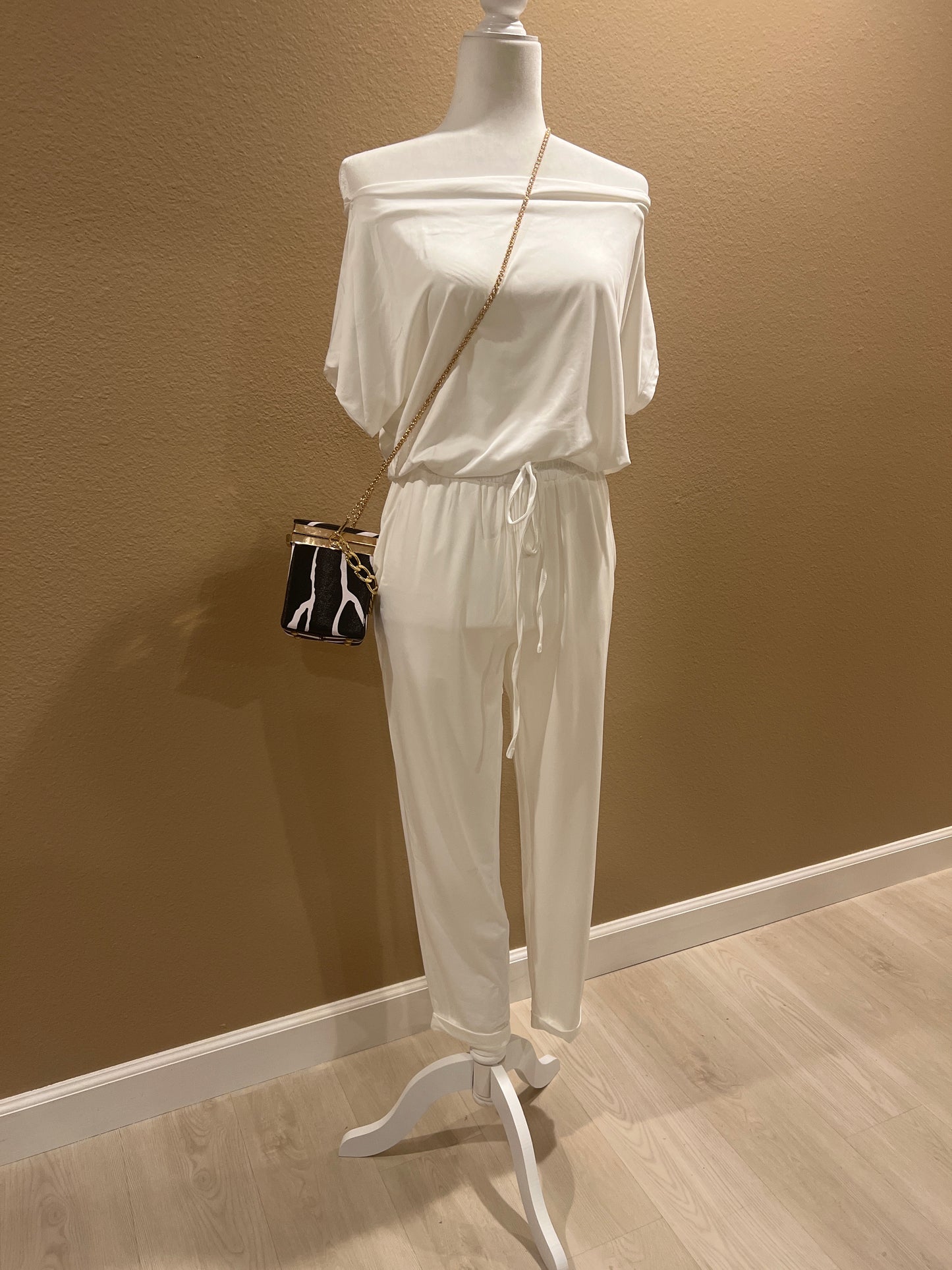 Comfy Jumpy (White)